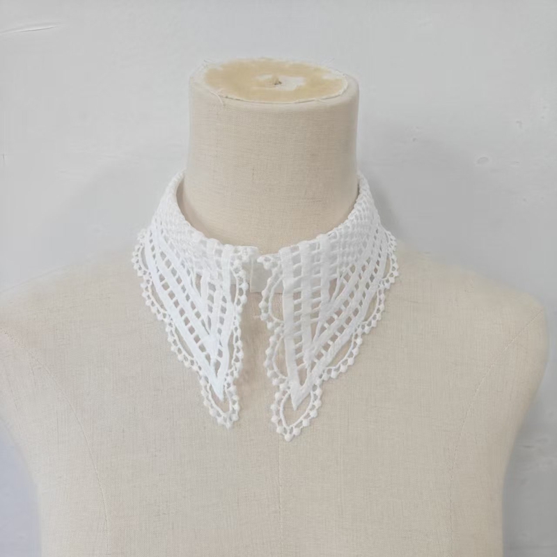 Lady White Ruffled False Colla - Embroidery ulasan dan harga